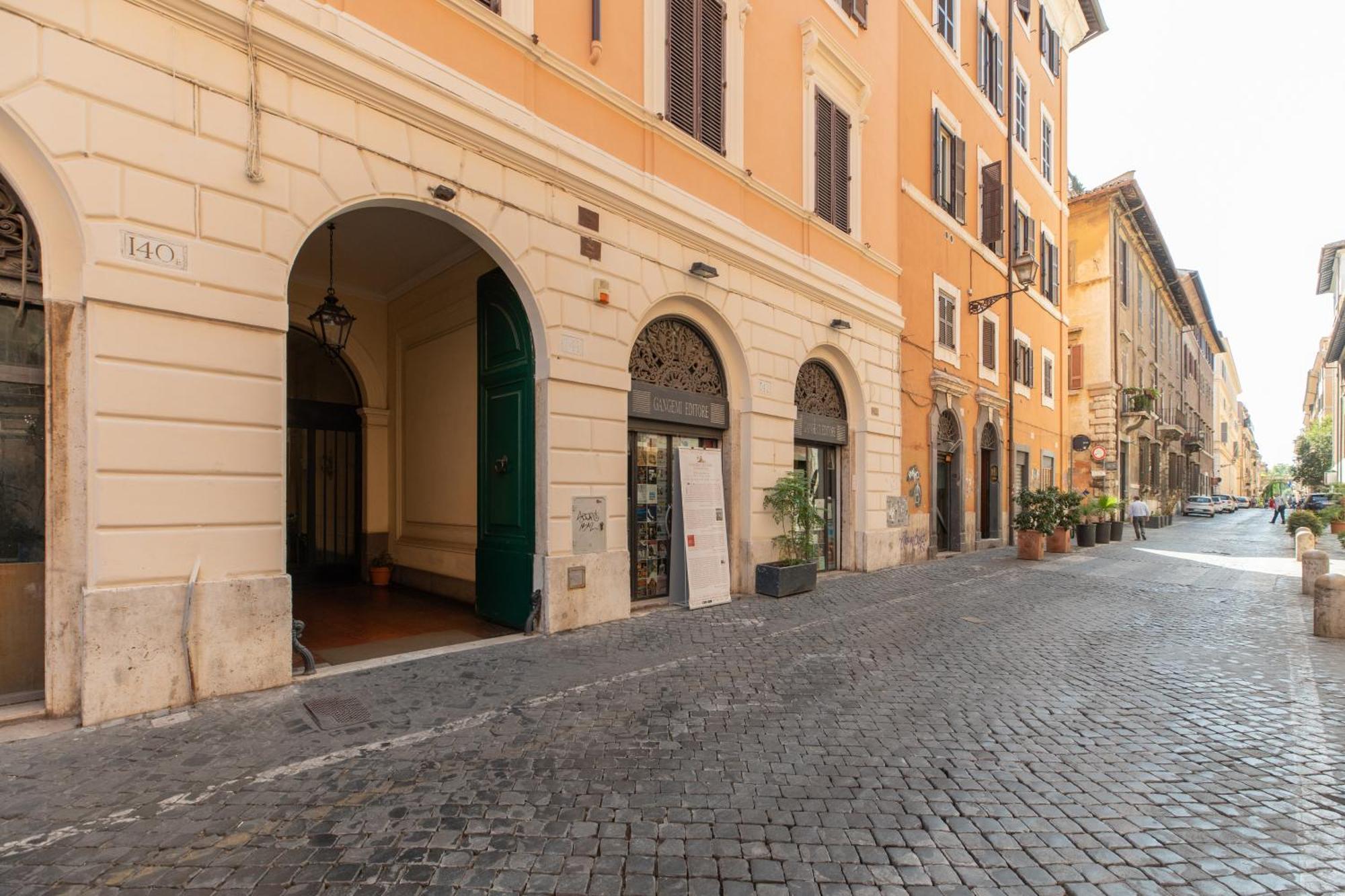 Iflat Campo De' Fiori Brand New & Bright Apartment *